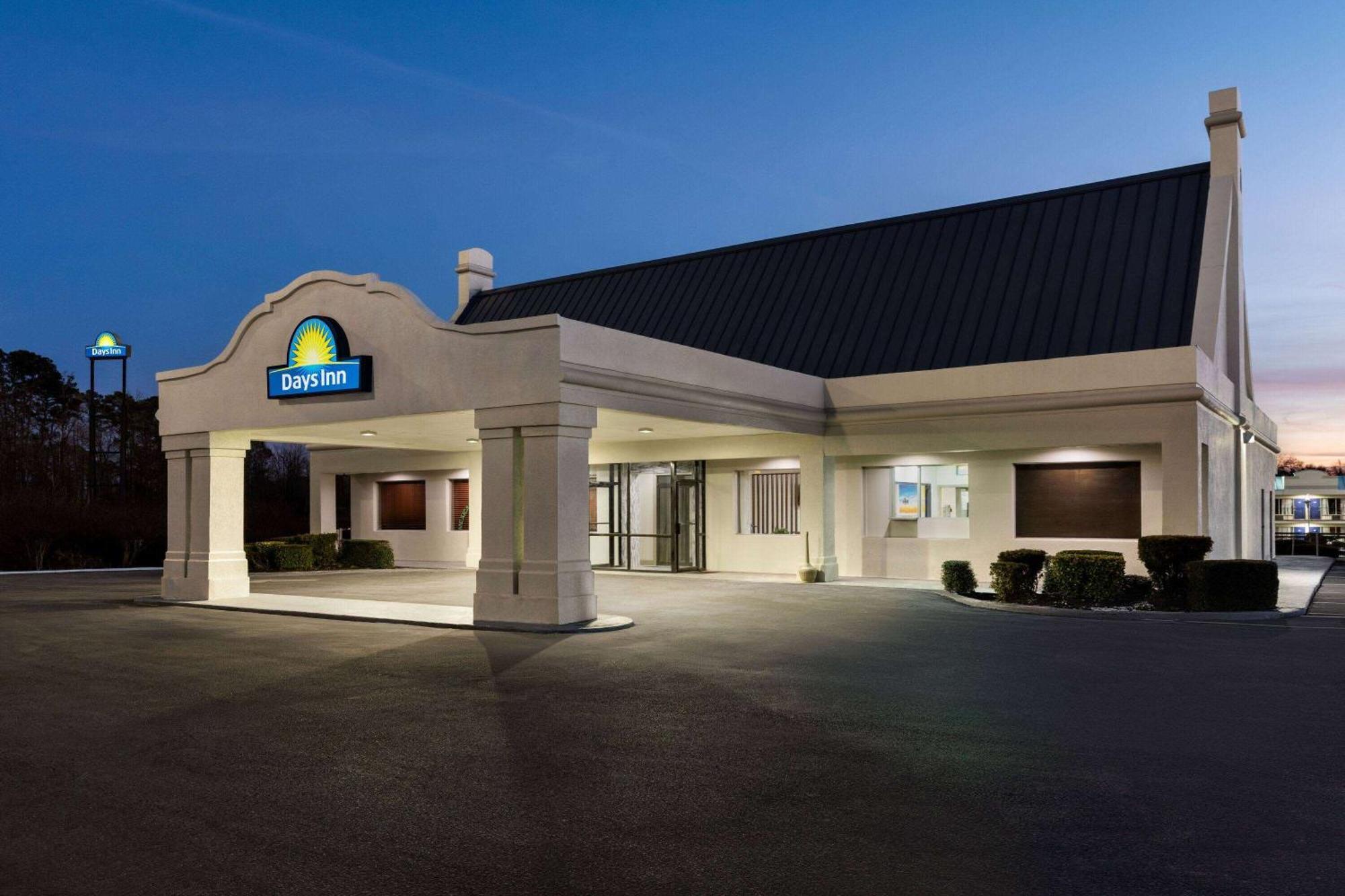 Days Inn By Wyndham Emporia Kültér fotó